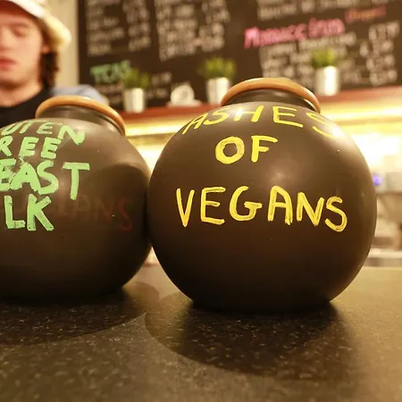 Hotell Charleville 3*