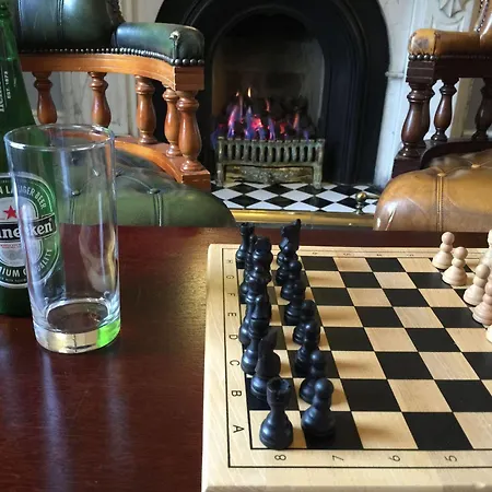 Hotell Charleville 3*