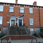 Charleville Отель