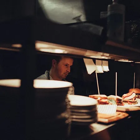 Szálloda Charleville 3*